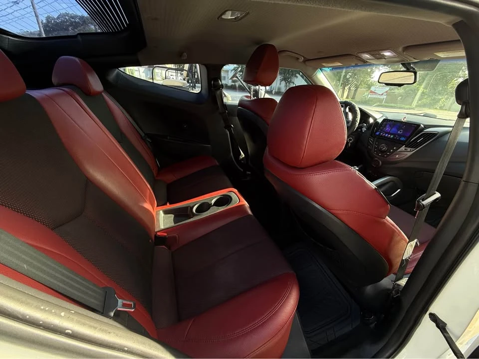 2015 Hyundai Veloster - Image 6 of 8