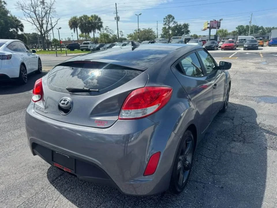 2015 Hyundai Veloster - Image 7 of 12