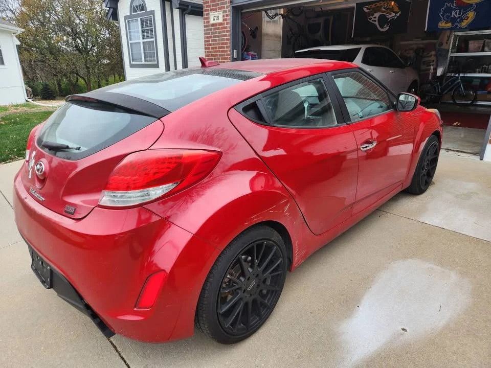 2015 Hyundai Veloster - Image 4 of 13