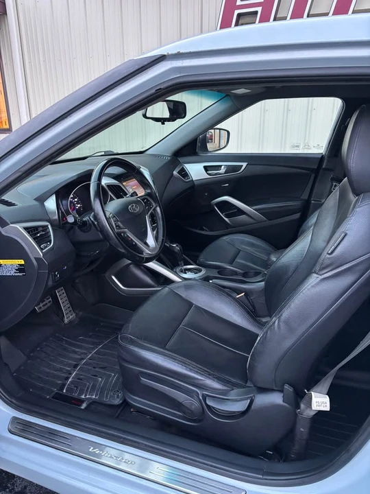 2015 Hyundai Veloster - Image 6 of 11