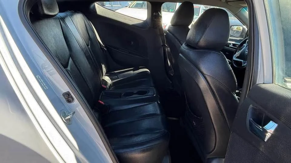 2015 Hyundai Veloster - Image 12 of 20