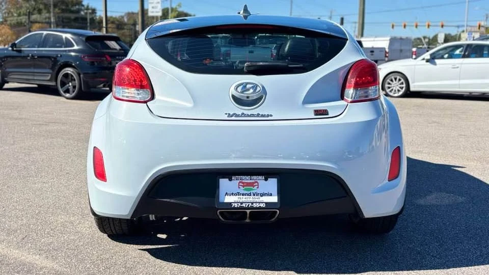2015 Hyundai Veloster - Image 9 of 20