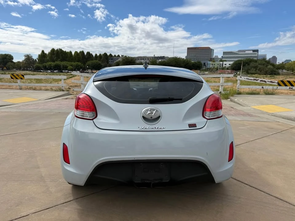 2015 Hyundai Veloster - Image 5 of 16