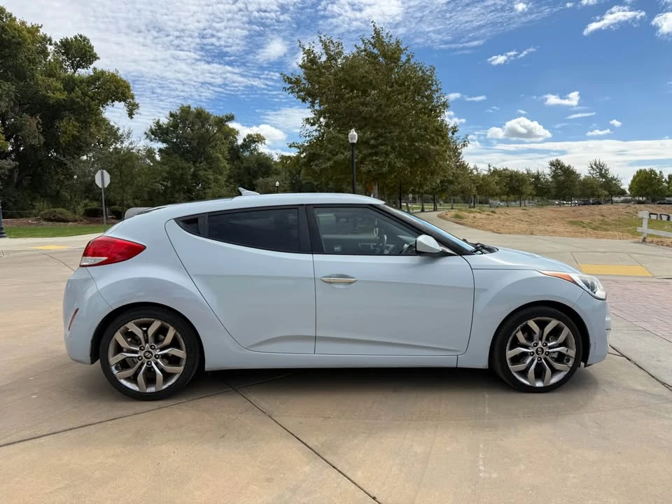 2015 Hyundai Veloster - Image 7 of 16