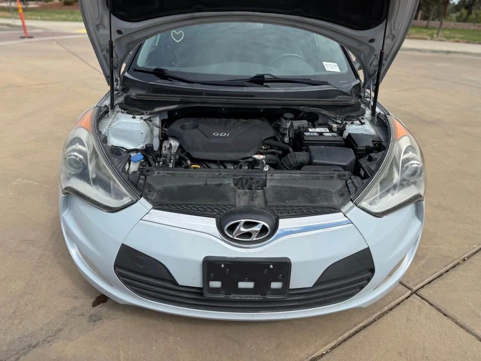 2015 Hyundai Veloster - Image 14 of 16