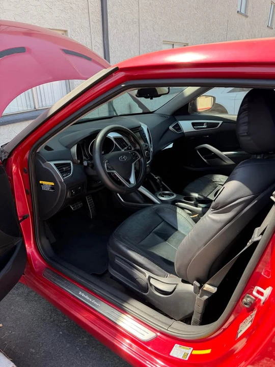 2015 Hyundai Veloster - Image 7 of 11