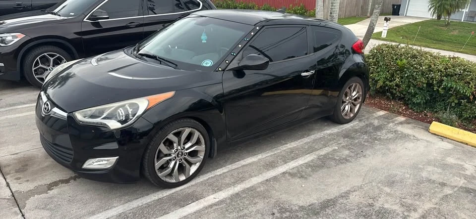 2015 Hyundai Veloster - Image 3 of 6