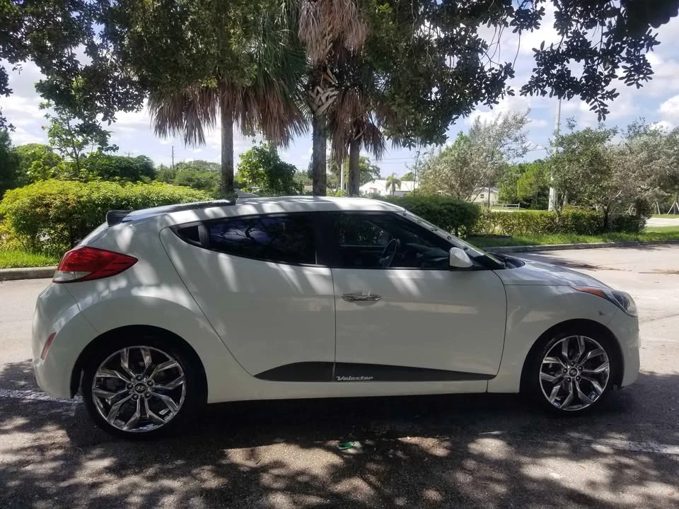 2015 Hyundai Veloster - Image 6 of 19