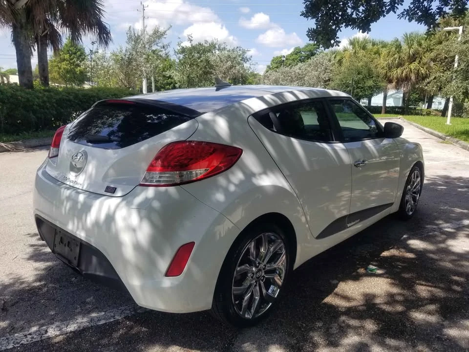 2015 Hyundai Veloster - Image 5 of 19