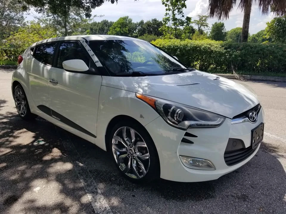 2015 Hyundai Veloster - Image 7 of 19