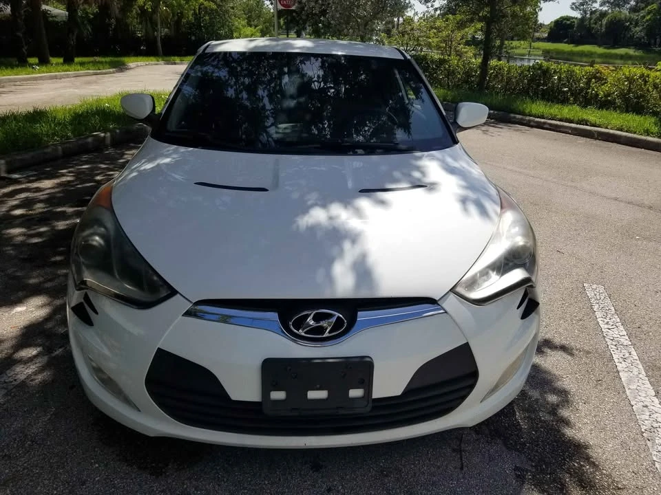 2015 Hyundai Veloster - Image 8 of 19