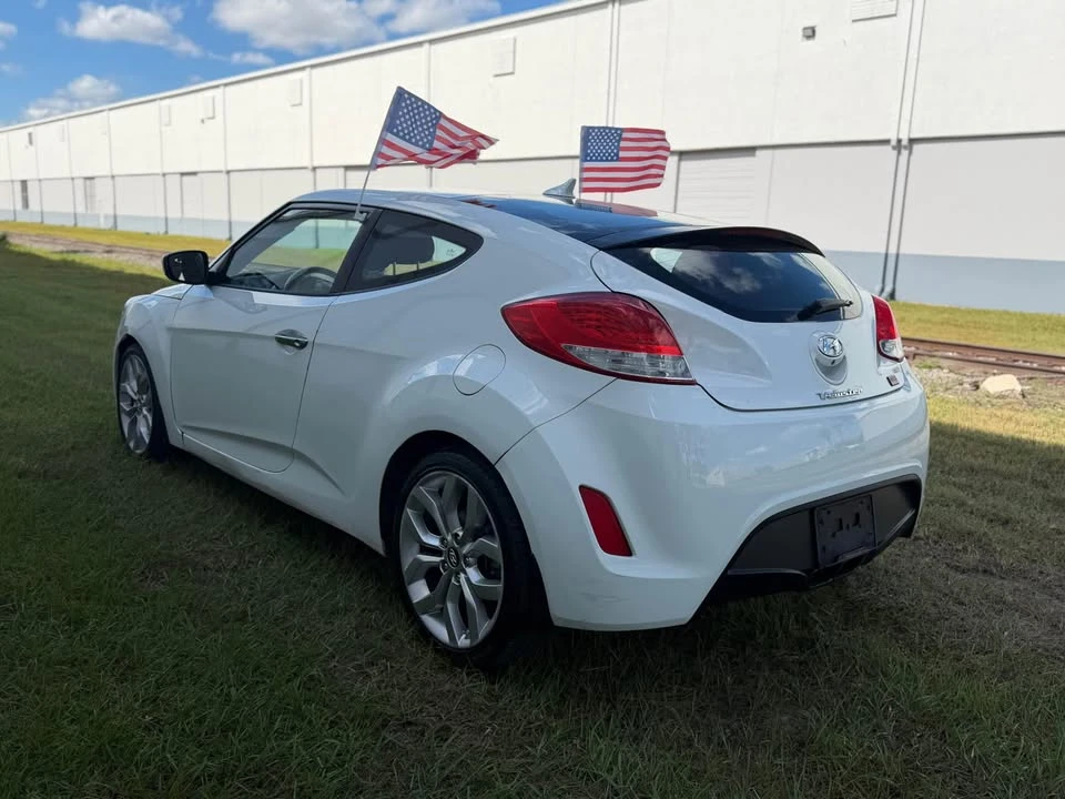 2015 Hyundai Veloster - Image 3 of 14