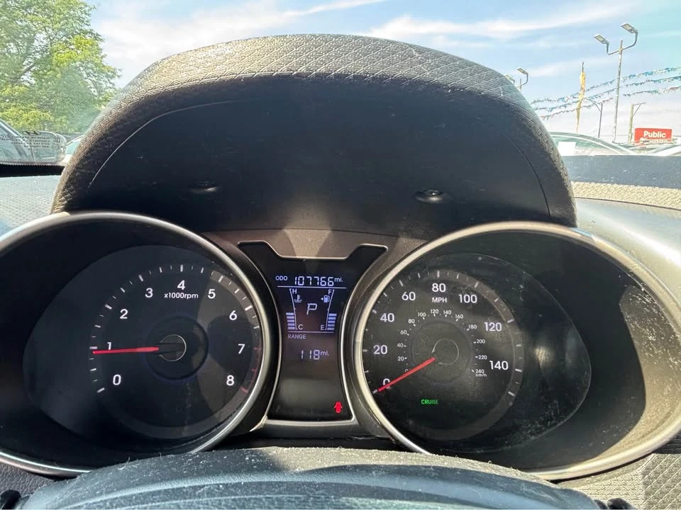 2015 Hyundai Veloster - Image 4 of 7
