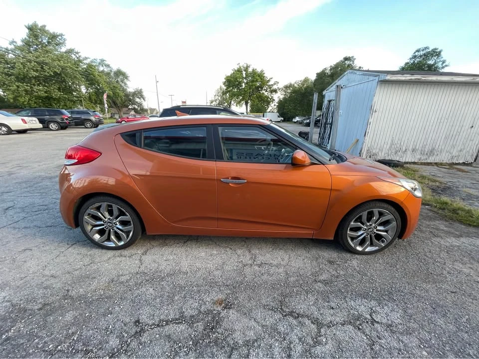 2015 Hyundai Veloster - Image 5 of 11