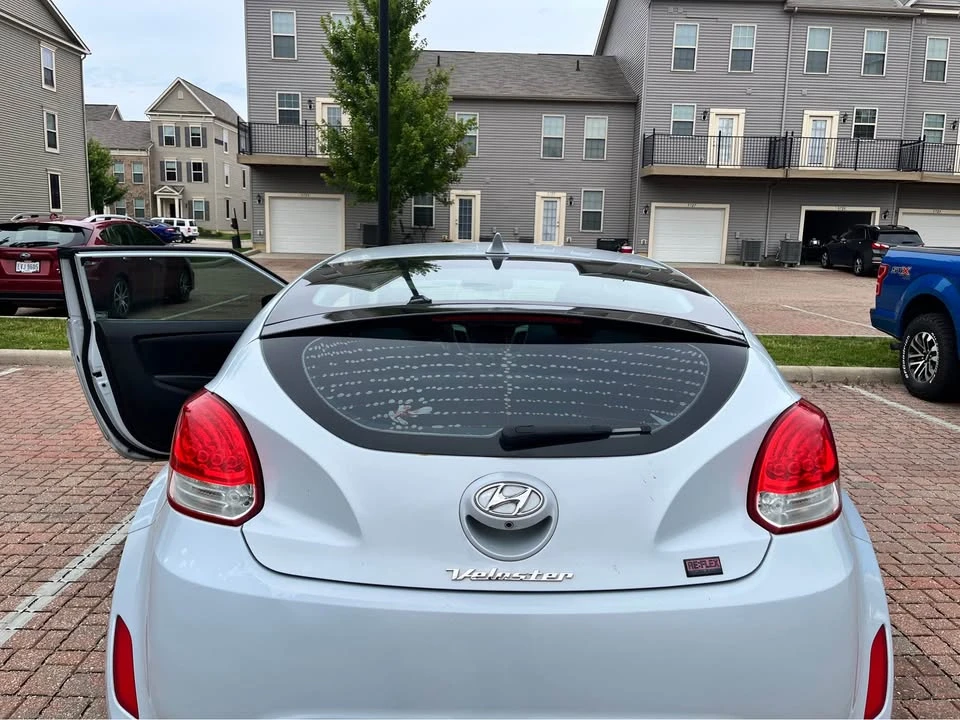 2015 Hyundai Veloster - Image 10 of 19