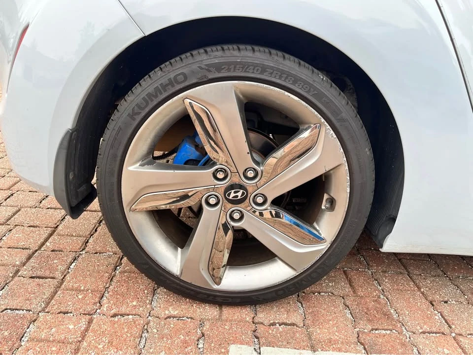 2015 Hyundai Veloster - Image 7 of 19