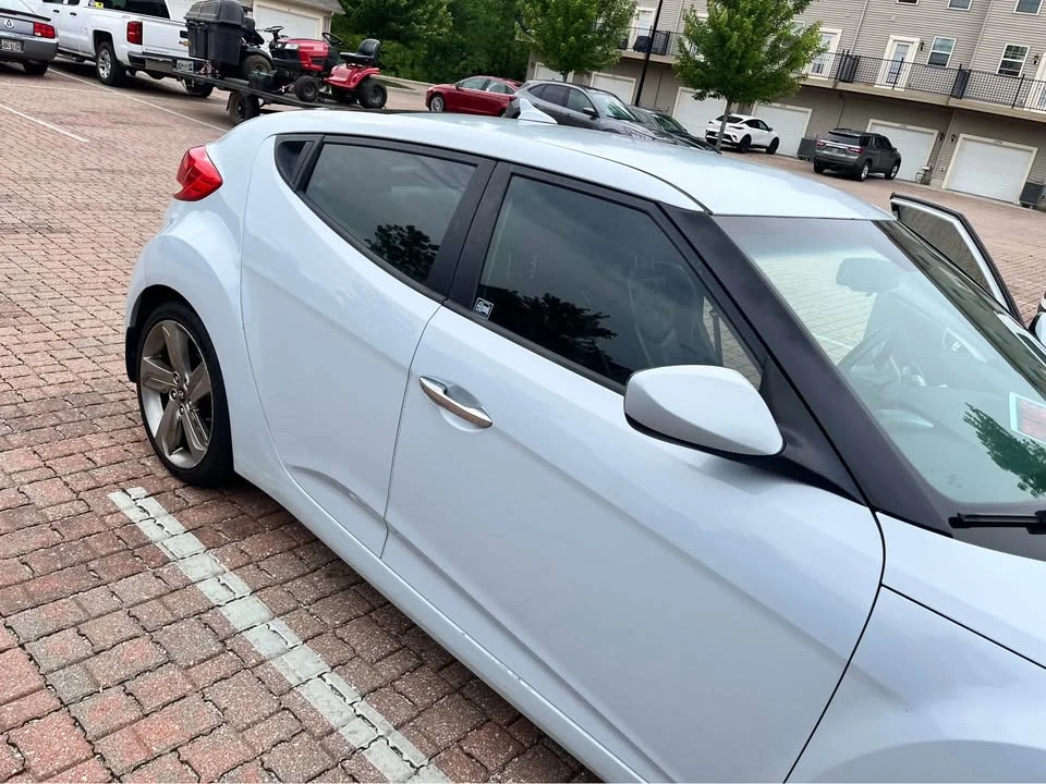 2015 Hyundai Veloster - Image 4 of 19