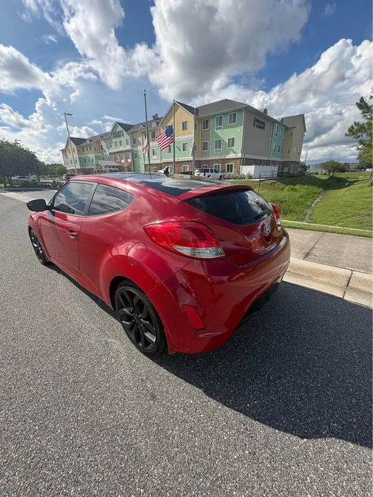 2015 Hyundai Veloster - Image 8 of 16