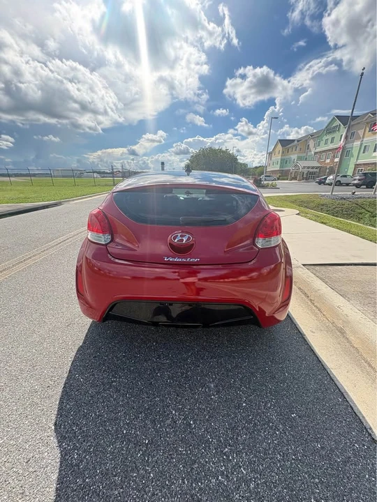 2015 Hyundai Veloster - Image 7 of 16