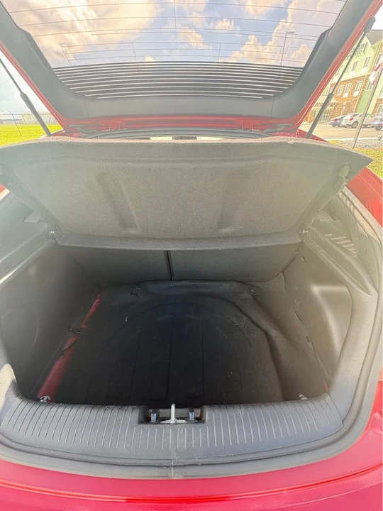 2015 Hyundai Veloster - Image 14 of 16