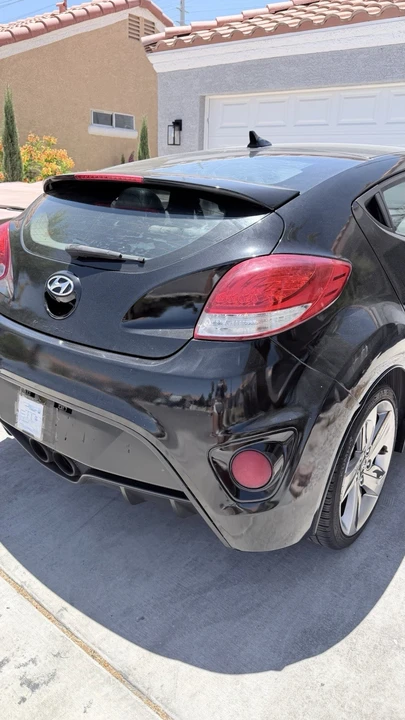 2015 Hyundai Veloster - Image 16 of 20