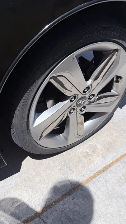 2015 Hyundai Veloster - Image 18 of 20