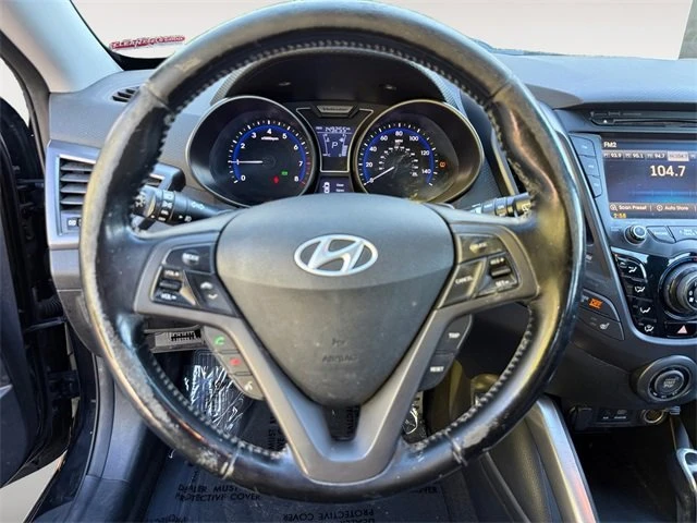 2015 Hyundai Veloster - Image 11 of 12