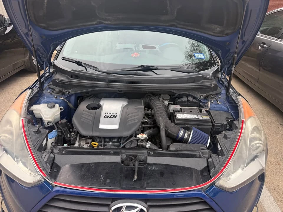 2015 Hyundai Veloster - Image 7 of 10