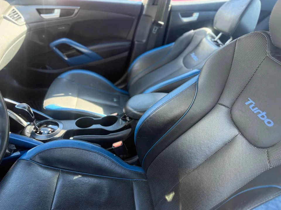2015 Hyundai Veloster - Image 4 of 4