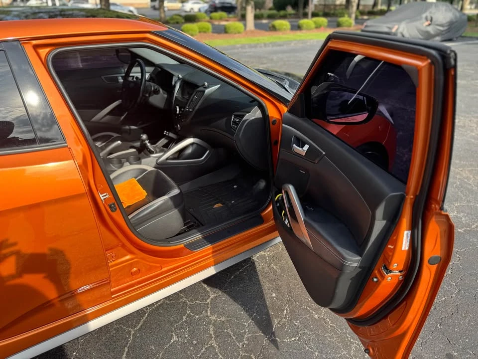 2015 Hyundai Veloster - Image 8 of 12
