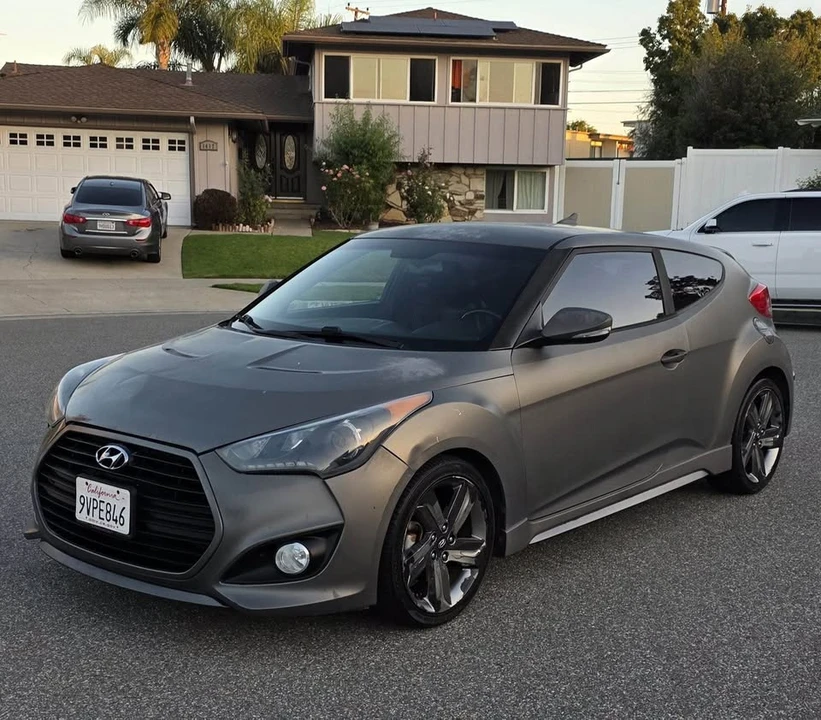 2015 Hyundai Veloster - Image 2 of 9