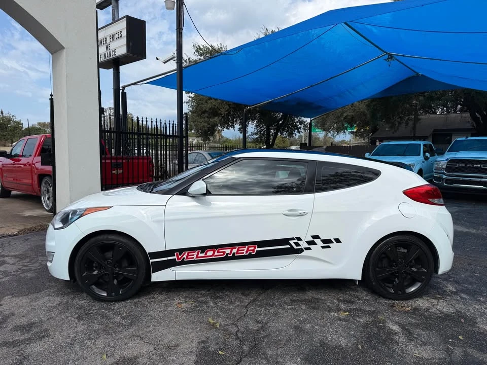 2015 Hyundai Veloster - Image 7 of 17