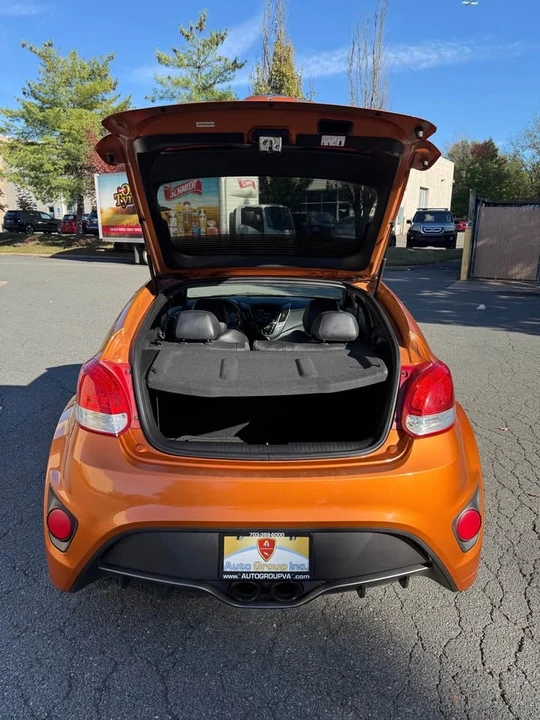 2015 Hyundai Veloster - Image 9 of 20