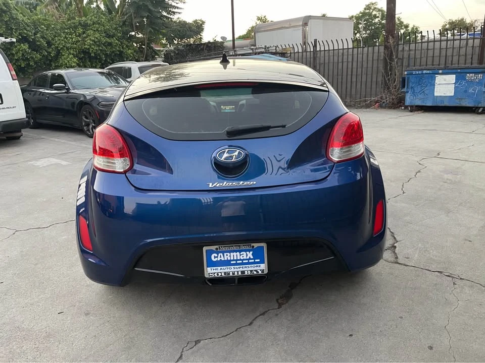 2015 Hyundai Veloster - Image 4 of 9