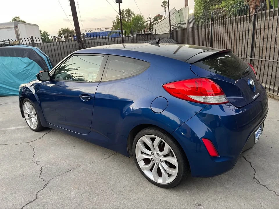 2015 Hyundai Veloster - Image 6 of 9