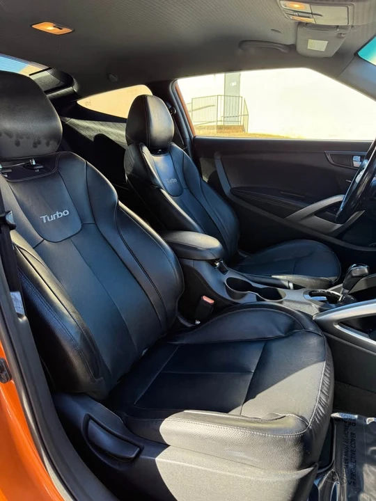 2015 Hyundai Veloster - Image 11 of 20