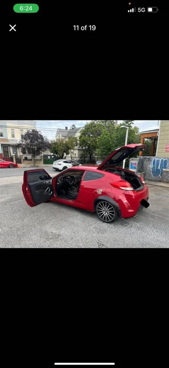 2015 Hyundai Veloster - Image 10 of 18