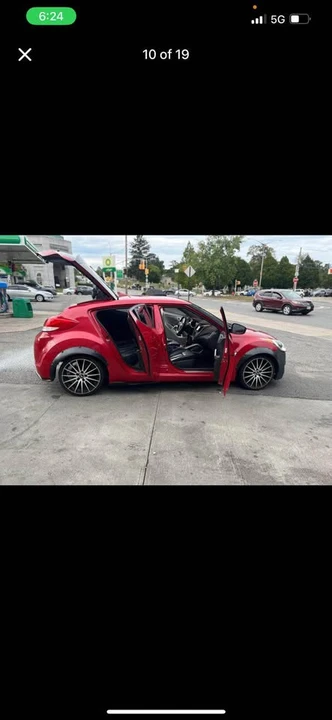 2015 Hyundai Veloster - Image 11 of 18