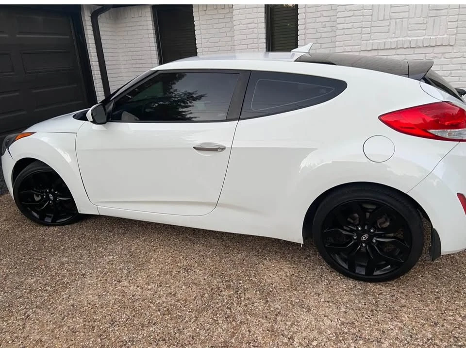 2015 Hyundai Veloster - Image 3 of 5