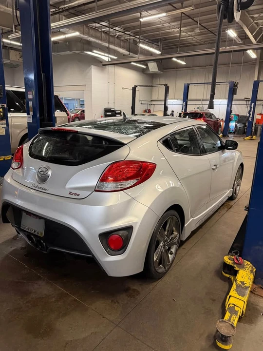 2015 Hyundai Veloster - Image 5 of 19