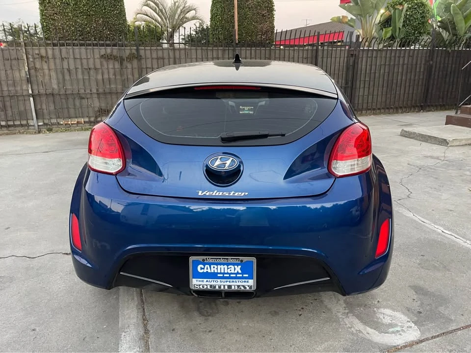 2015 Hyundai Veloster - Image 8 of 13