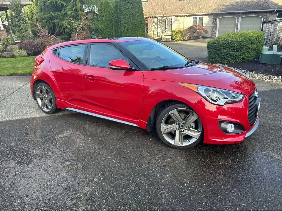 2015 Hyundai Veloster - Image 2 of 11