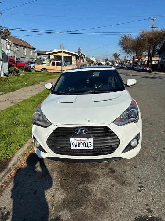 2015 Hyundai Veloster - Image 3 of 5