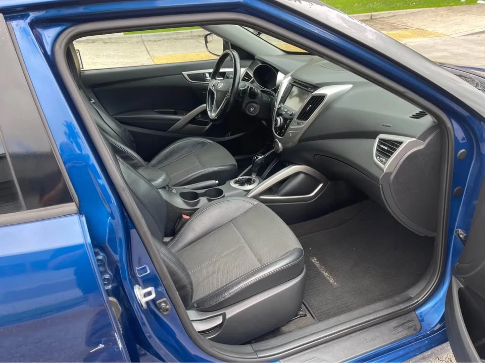 2015 Hyundai Veloster - Image 11 of 13