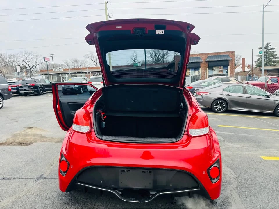 2015 Hyundai Veloster - Image 16 of 18