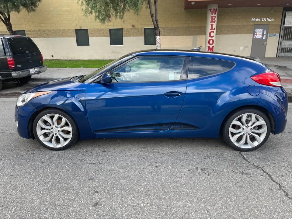 2015 Hyundai Veloster - Image 6 of 13