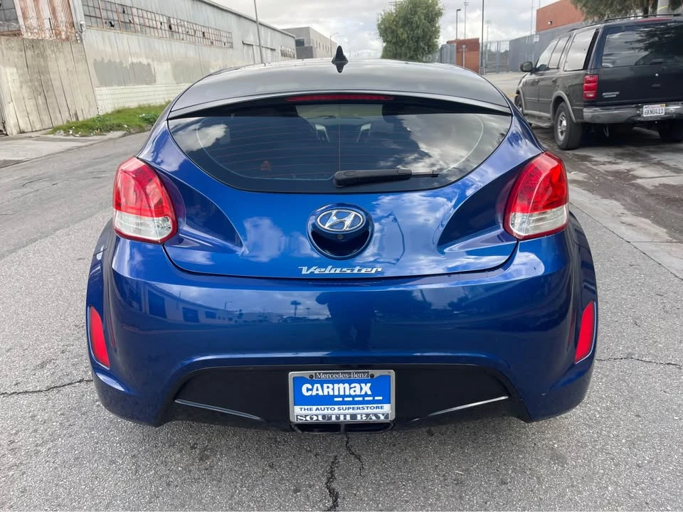 2015 Hyundai Veloster - Image 8 of 13