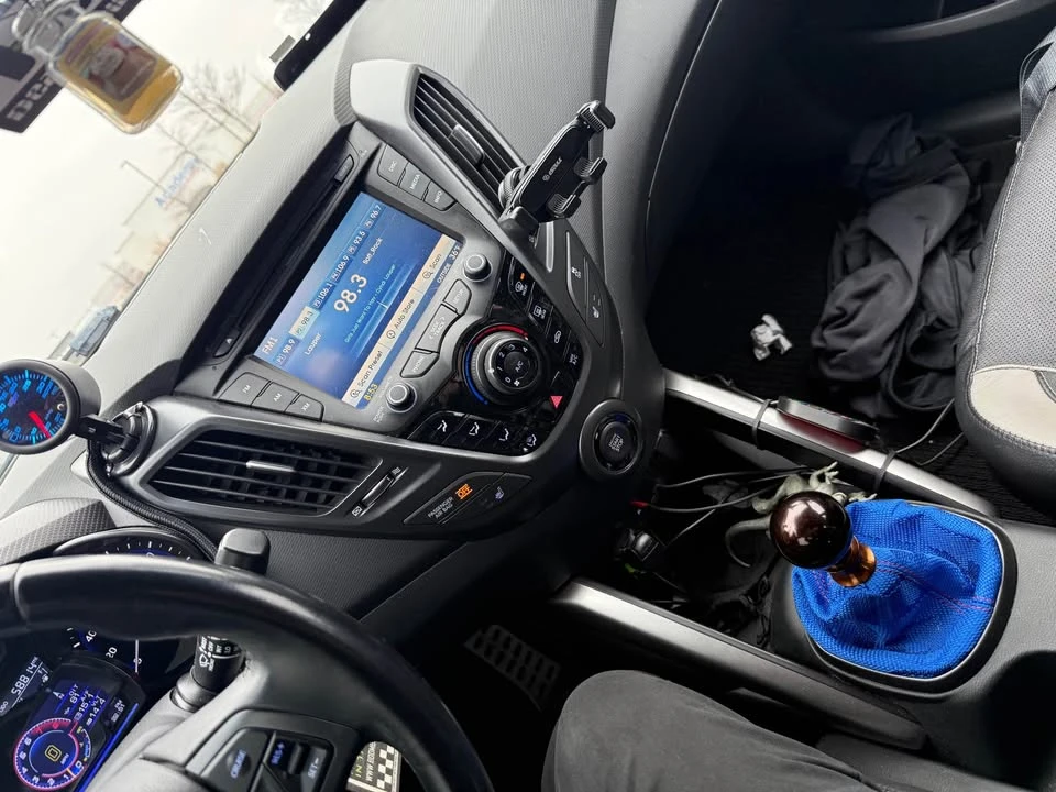 2015 Hyundai Veloster - Image 6 of 9