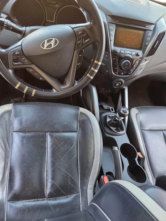 2015 Hyundai - Image 5 of 9