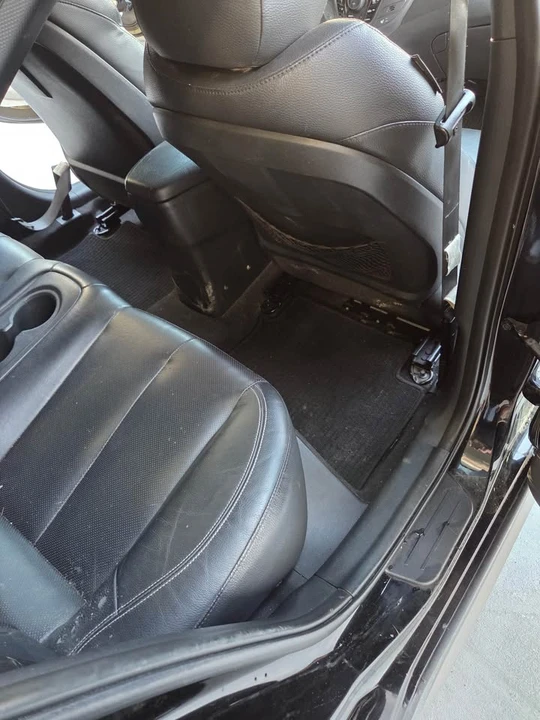2015 Hyundai - Image 8 of 9